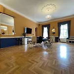 Pokvar Castle * Tét