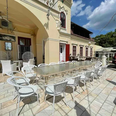 Pokvar Castle *
