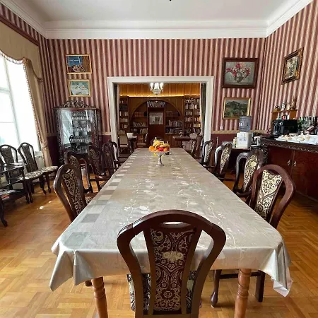 Pokvar Castle Willa