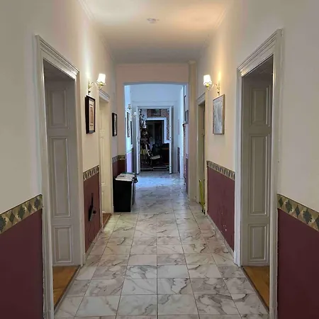 Pokvar Castle Вилла Tet